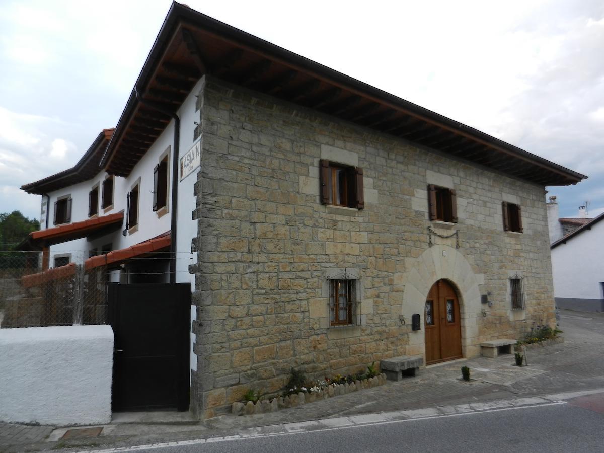Casa De La Cadena Guest House Asiáin Exterior foto